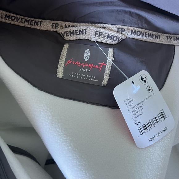 FP Movement by FREE PEOPLE:Moon Magic Fleece Lined Rain Coat ☔️ NWT - Picture 15 of 16